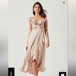 Astr the Label Wilshire Ruffle Open Back Midi Dress